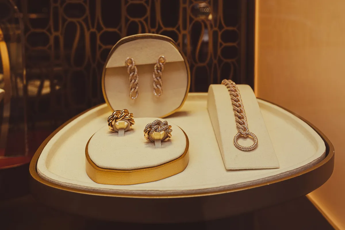Gold bars for sale: how to read a listing and spot red flags